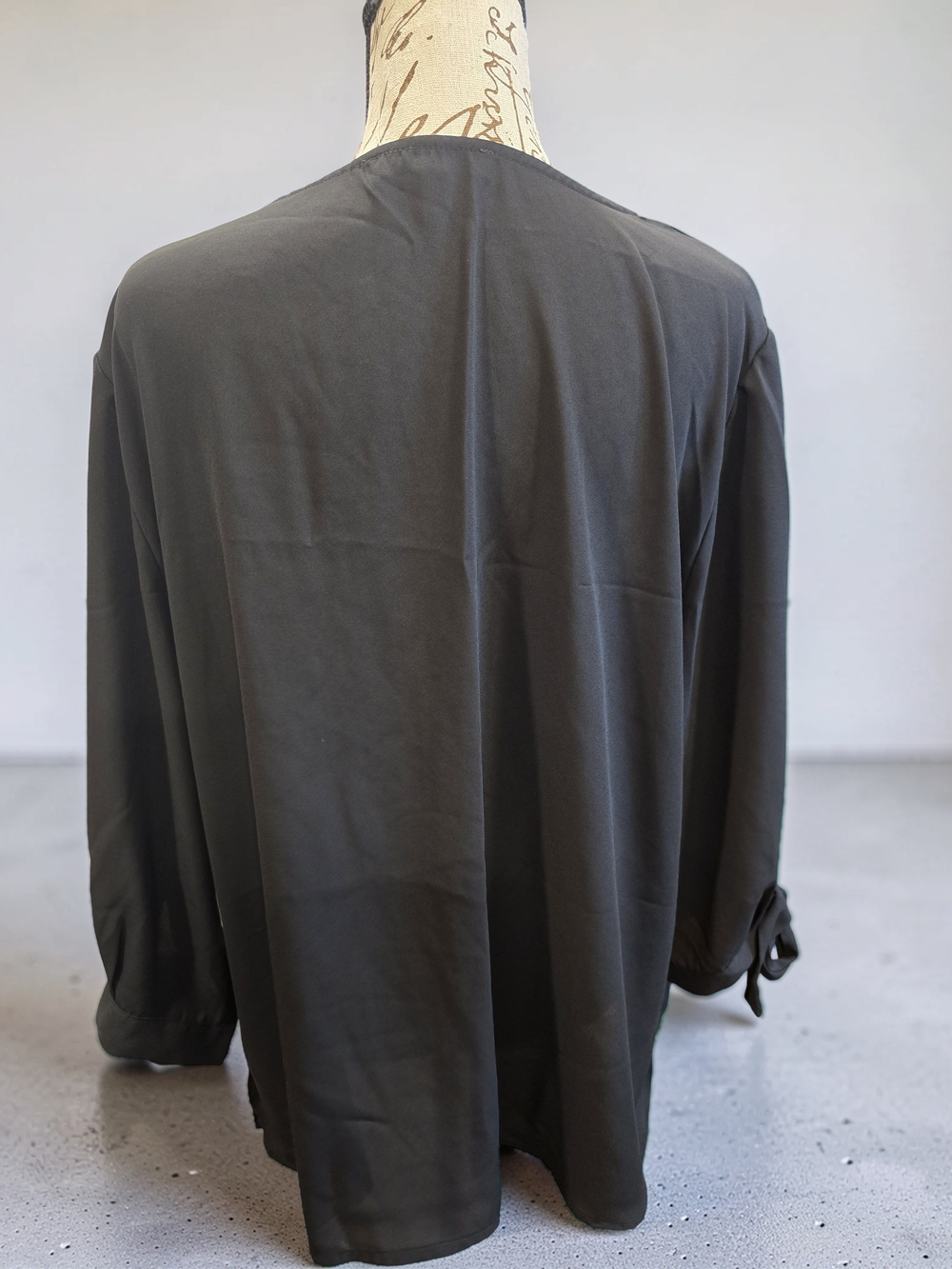 CHAUS Black V-Neck Tie-Sleeve Blouse - Size XXL - Picture 3 of 6